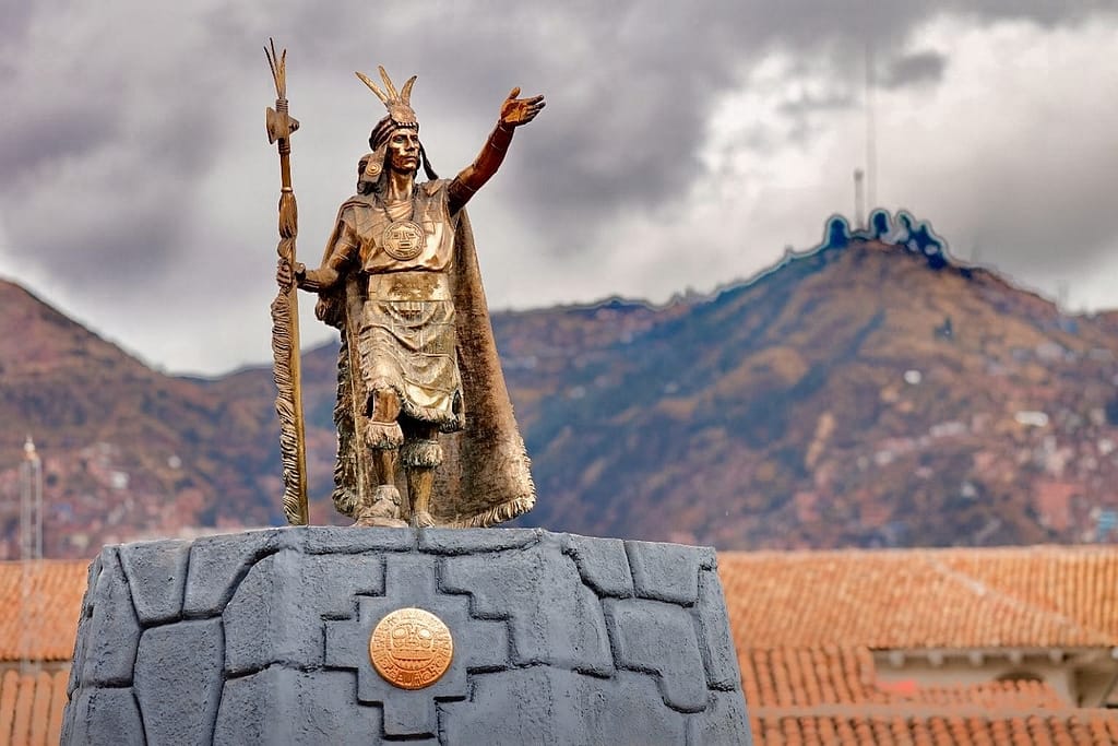 Explore the Ancient Inca Empire — Cusco Travel Guide 10 Cuscos Plaza de Armas